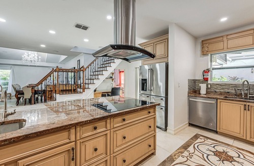 Rural Estates House | Poolside Oasis: Group-Friendly Getaway in Naples!