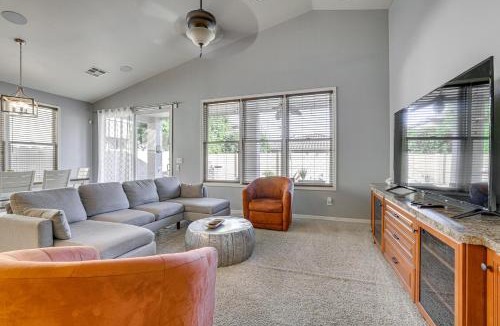 Copper Leaf House | Poolside Oasis: Group-Friendly Getaway in Phoenix!