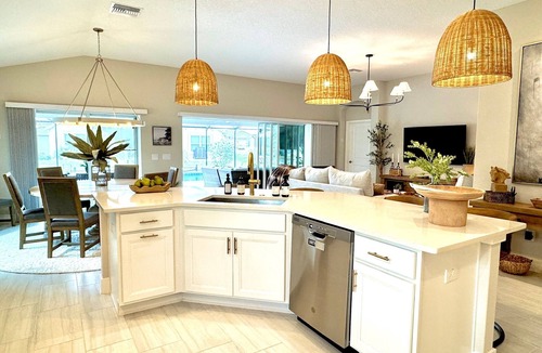 Wildwood House | Poolside Palms–Modern Luxury Retreat with Private Resort-Style Pool and Electric 4-seater Golf Cart