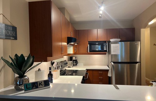 Okanagan-Similkameen House | Poolside Townhome Steps from Lake, Pool, and Hot Tub