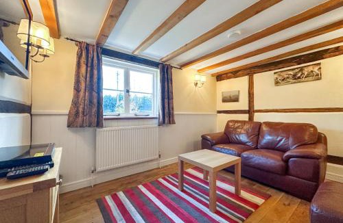 Cadnam House | Poona Cottage
