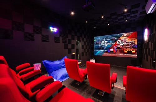 Provins Apartment | Pop & Fun à Provins avec Climatisation, toboggan et cinema room