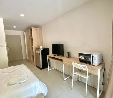Rong Muang Apartment | POP Heritage Residence