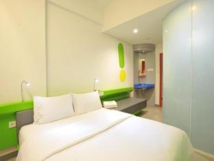 Darmo Hotel | POP! Hotel Diponegoro