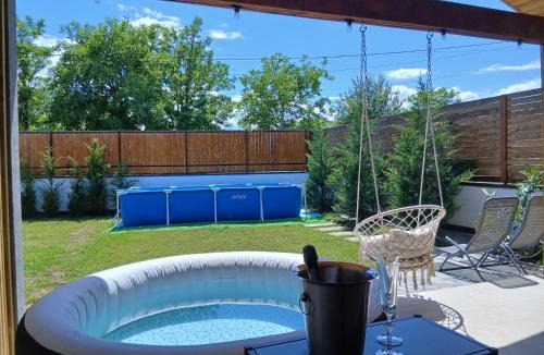 Rosia Bed & Breakfast | Popa Cabana