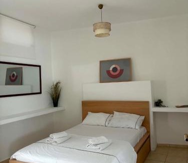 Kato Metochi House | Popi's Apartment