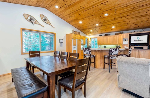 Deer Park House | POPL33 - Family-Friendly Sunriver Stay | Hot Tub, AC, Near Fort Rock