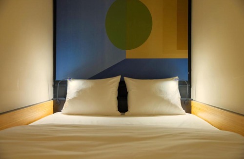 Amsterdam North Hotel | Poppies