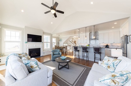 Popponesset House | Popponesset-Exclusive Oceanfront Rental, 3 bedroom, 3.5 baths, sleeps 6