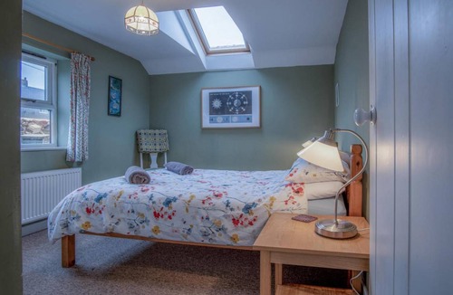 Pembroke House | Poppy Cottage - 3 Bedroom Cottage - Pembroke
