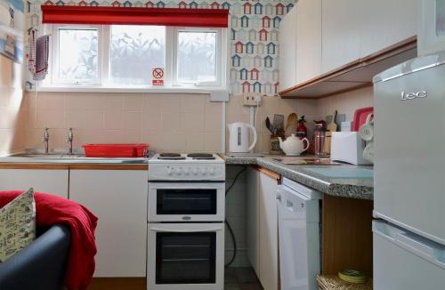 Cromer House | Poppy