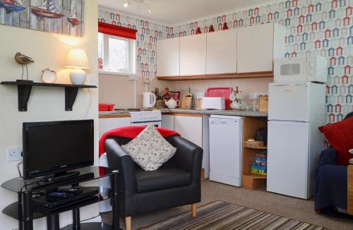 Cromer House | Poppy