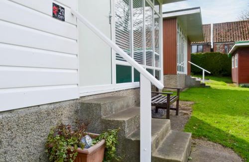 Cromer House | Poppy
