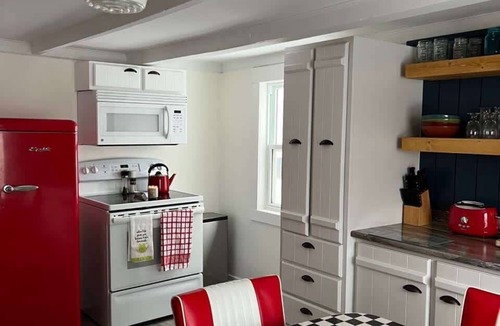 Twillingate House | PoppyJoe's