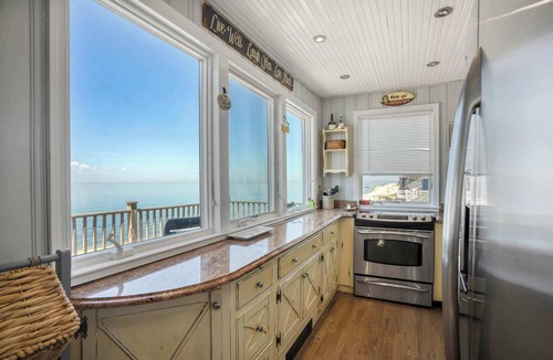 Wading River House | Poppys Private Beach Paradise: Wading River, North