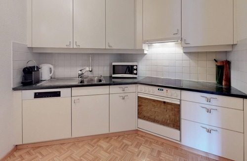 Celerina-Schlarigna Apartment | Popular apartment house centrally located in Celerina.