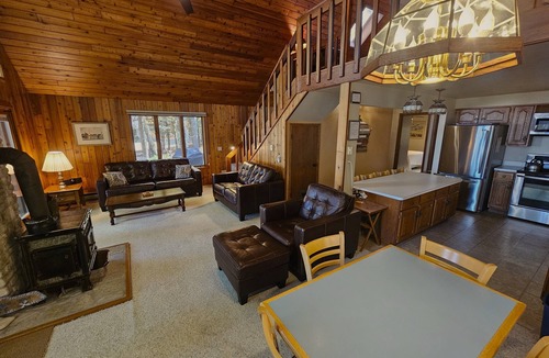 Washington Island House | Popular Figenscaus Bay House With Private Dock