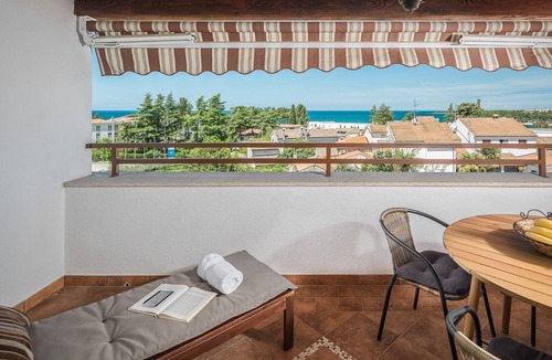 Spadici Apartment | Popular fully equipped modern one bedroom apartment in a top location in Porec near the beach and with sea view