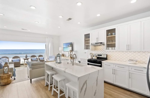 South Oceanside Apartment | Popular New Beach House on Sand, Private Fire Ring