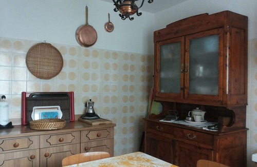 Granaglione House | Porretta Holiday Home: holiday home in Porretta Terme with panoramic garden