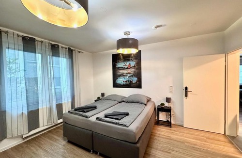 Stuttgart Apartment | Porschenahe Wohung