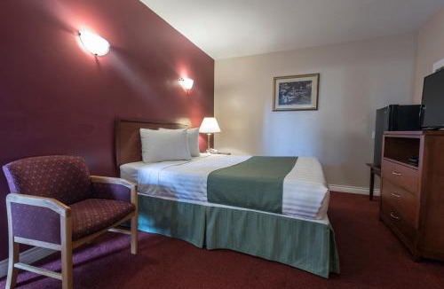 Comox Hotel | Port Augusta Inn