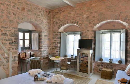 idhra House | Port Mansion Studio 2 Hydra - not a hotel