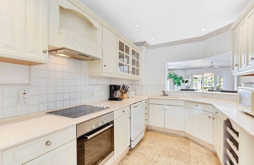 Douglas Apartment | Port St Charles