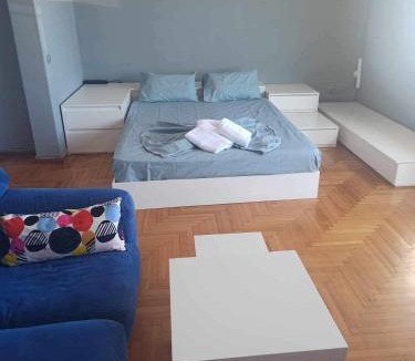 Chios Town Apartment | PORT VIEW