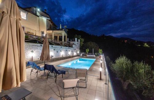Montano Antilia Apartment | Portico Rodriguez Abatemarco