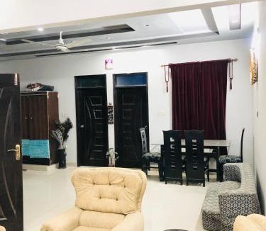 Karachi Villa | Portion 2 bad DD portion first floor