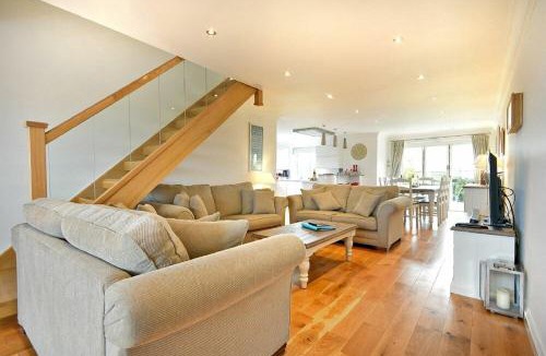 Beadnell House | Portland