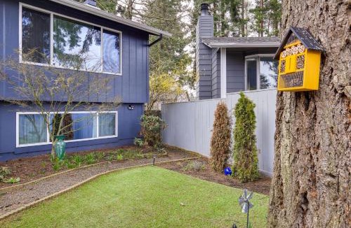 Wilkes East Apartment | Portland Vacation Rental ~ 11 Miles to Downtown