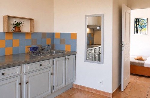 Arca Apartment | Porto-Vecchio, independent T2 in villa, covered terrace, garden, air conditioning, Wifi