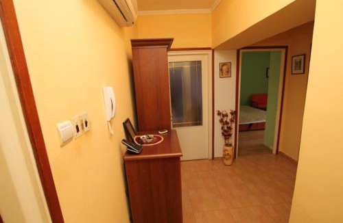 Denovici Apartment | Portonovi Sea View 3-Bedroom Apartment
