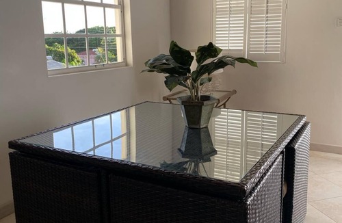 Douglas Villa | Portzvue - Spacious 3-bedroom Villa located in Heywoods St. Peter with WiFi, AC