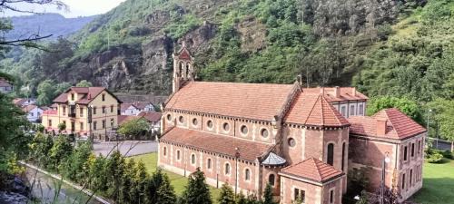 Bustiello House | POSADA de BUSTIELLO,poblado minero de interés cultural