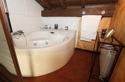 La Adrada House | Posada de Villa Maria