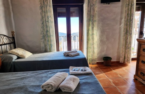 Canillas de Albaida Hotel | Posada la Plaza