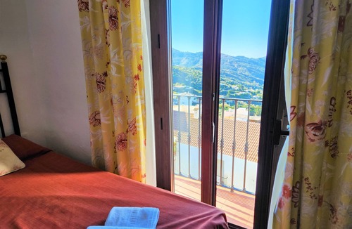 Canillas de Albaida Hotel | Posada la Plaza
