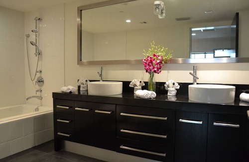 Flamingo/Lummus Hostel | Posh South Beach Hostel