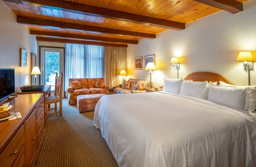Lake Louise Hotel | Post Hotel & Spa
