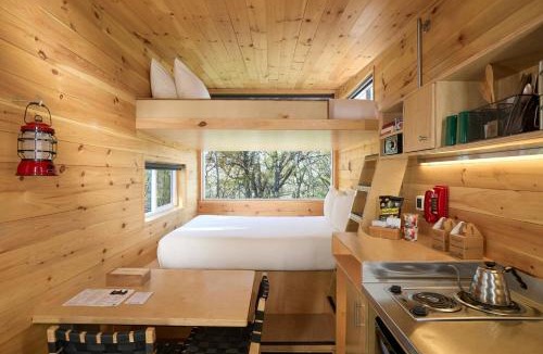 Basye Other | Postcard Cabins Shenandoah North, Outdoor Collection by Marriott Bonvoy