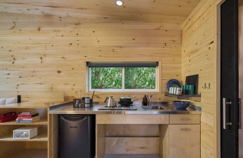 Mount Vernon Cabin | Postcard Cabins Skagit Valley, Outdoor Collection by Marriott Bonvoy