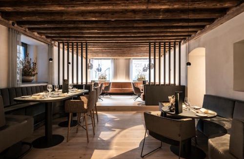 Vipiteno Historic Center Hotel | Posthotel Lamm