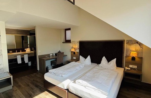 Donaustauf Hotel | Posthotel Walhalla Regensburg Ost
