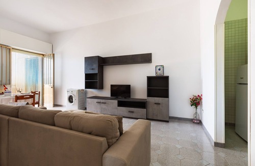 Posto Rosso Apartment | Posto Rosso - Trilo PP 2 by BarbarHouse