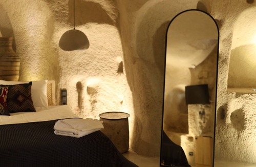 Ortahisar Hotel | Potamia Cave Suites