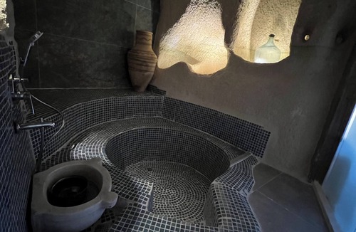 Ortahisar Hotel | Potamia Cave Suites