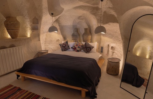 Ortahisar Hotel | Potamia Cave Suites